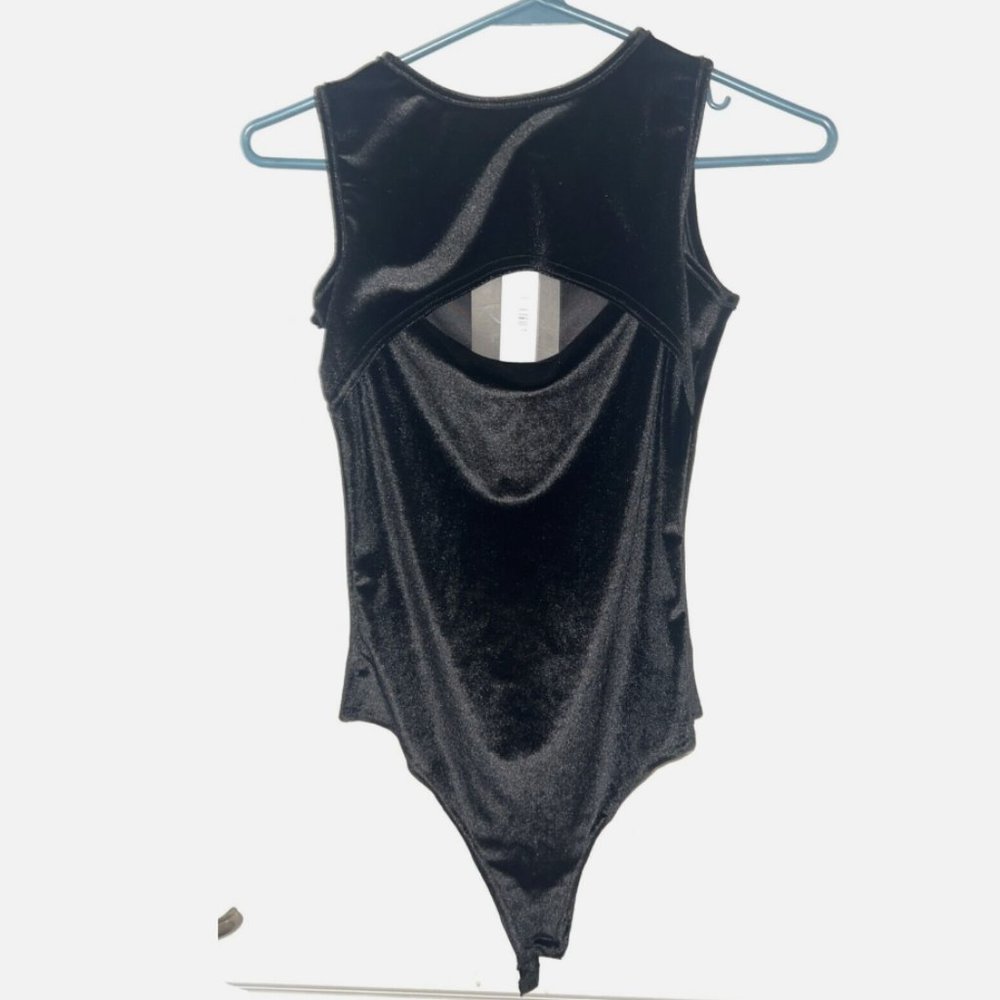 Pretty Little Thing Velvet Black Cut-Out Bodysuit (Tags still on)